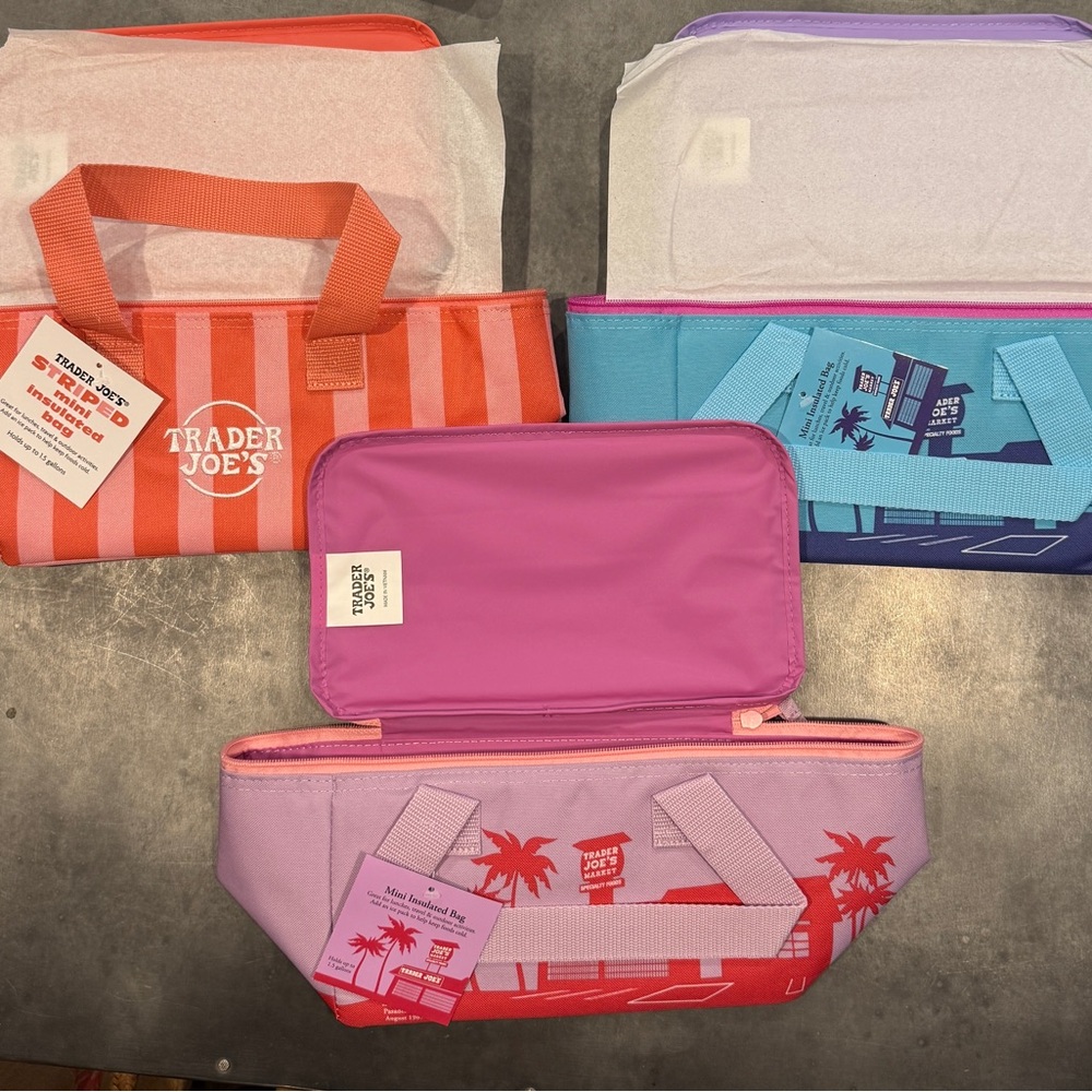 Trader Joe's Exclusive Insulated Lunch Totes